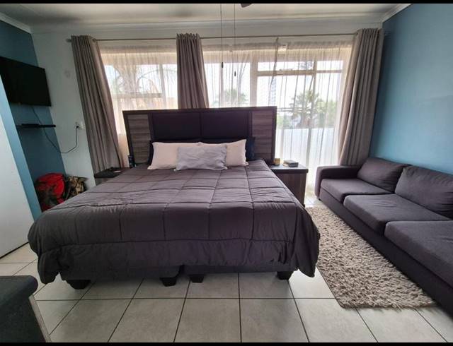 2 BEDROOM TOWNHOUSE FOR SALE IN BRACKENHURST